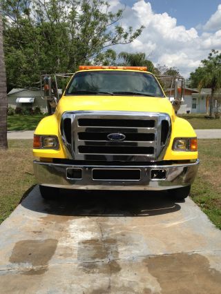 2006 Ford F - 650 photo