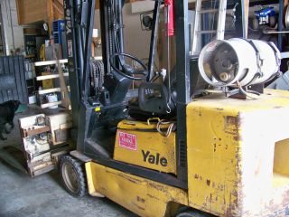 Yale Forklift photo