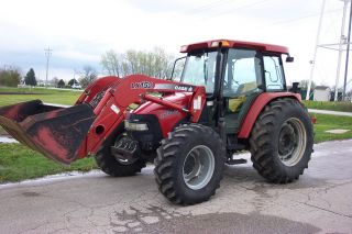 Case Ih Tractor Jx100u With Lx152 Loader And Bucket photo