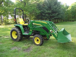 2010 John Deere 3320 4wd Diesel Compact Tractor 39 Hrs.  W/300x Front End Loader photo