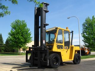 Caterpillar 15000 Lb Capacity Forklift Lift Truck Rough Terrain Tires With Cab photo