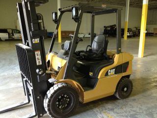 2010 Cat P5000 Diesel Forklift W/ 44hrs photo