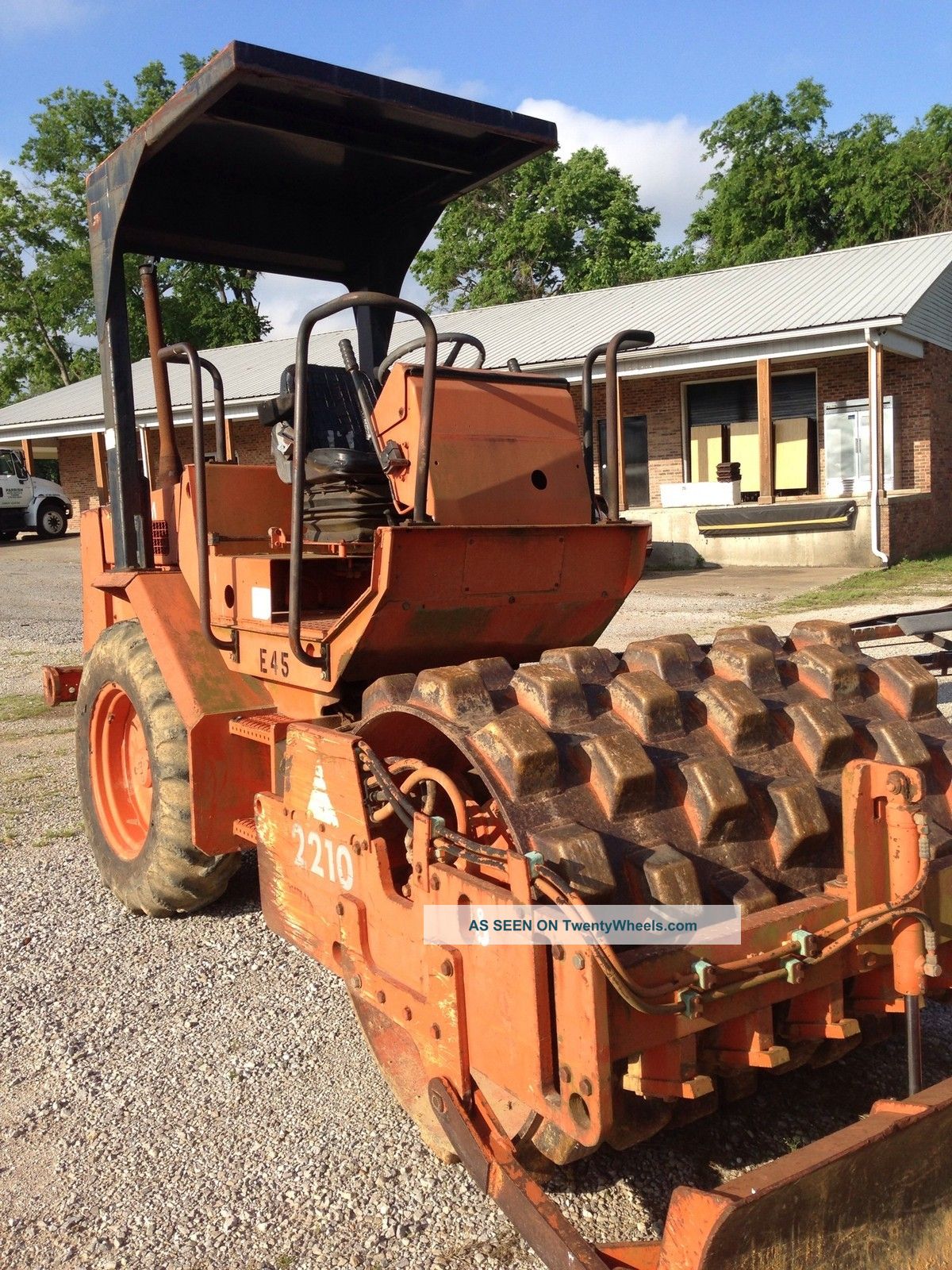 Roller Compactor,  Sheepsfoot Compactors & Rollers - Riding photo