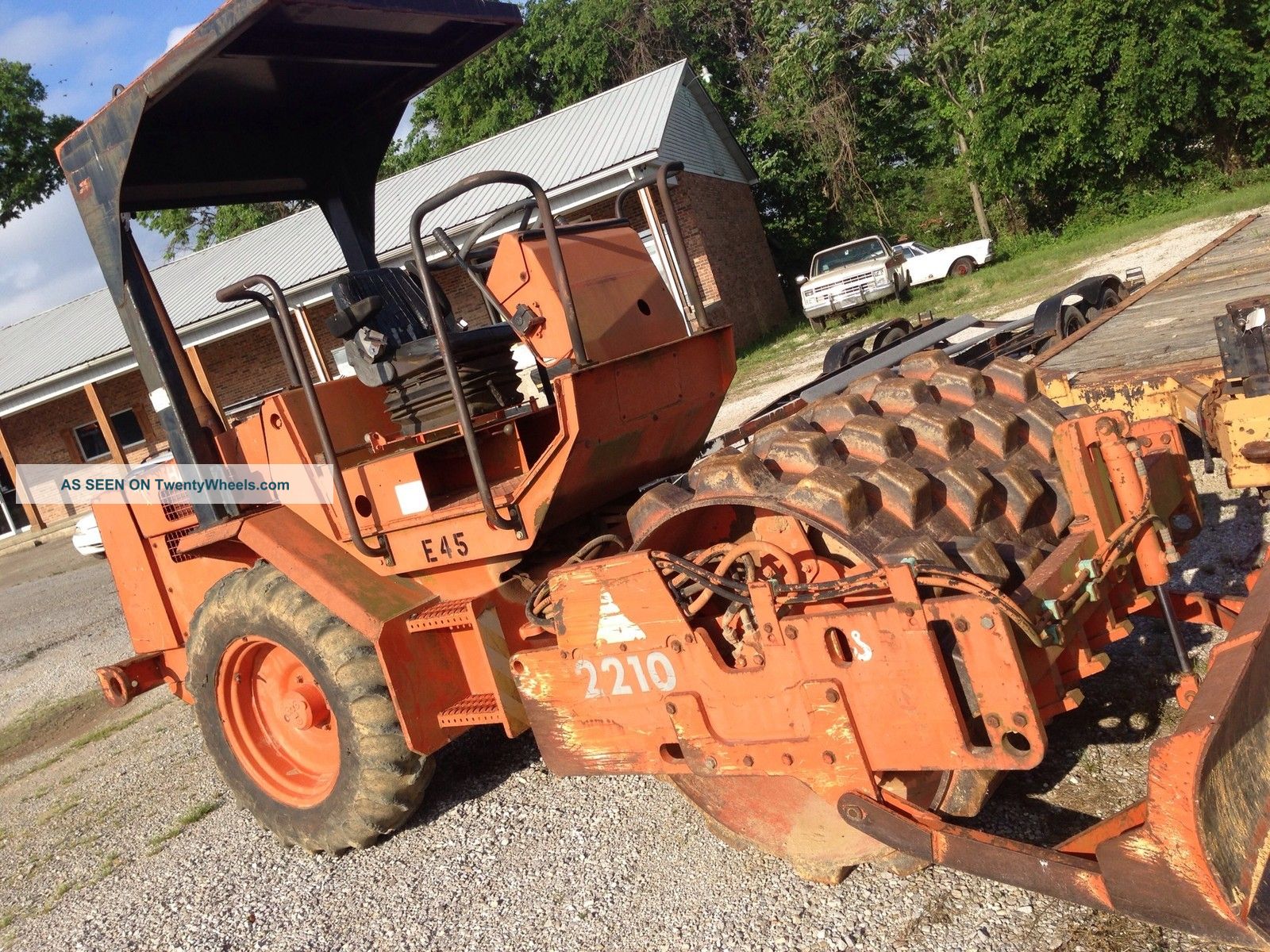 Roller Compactor, Sheepsfoot