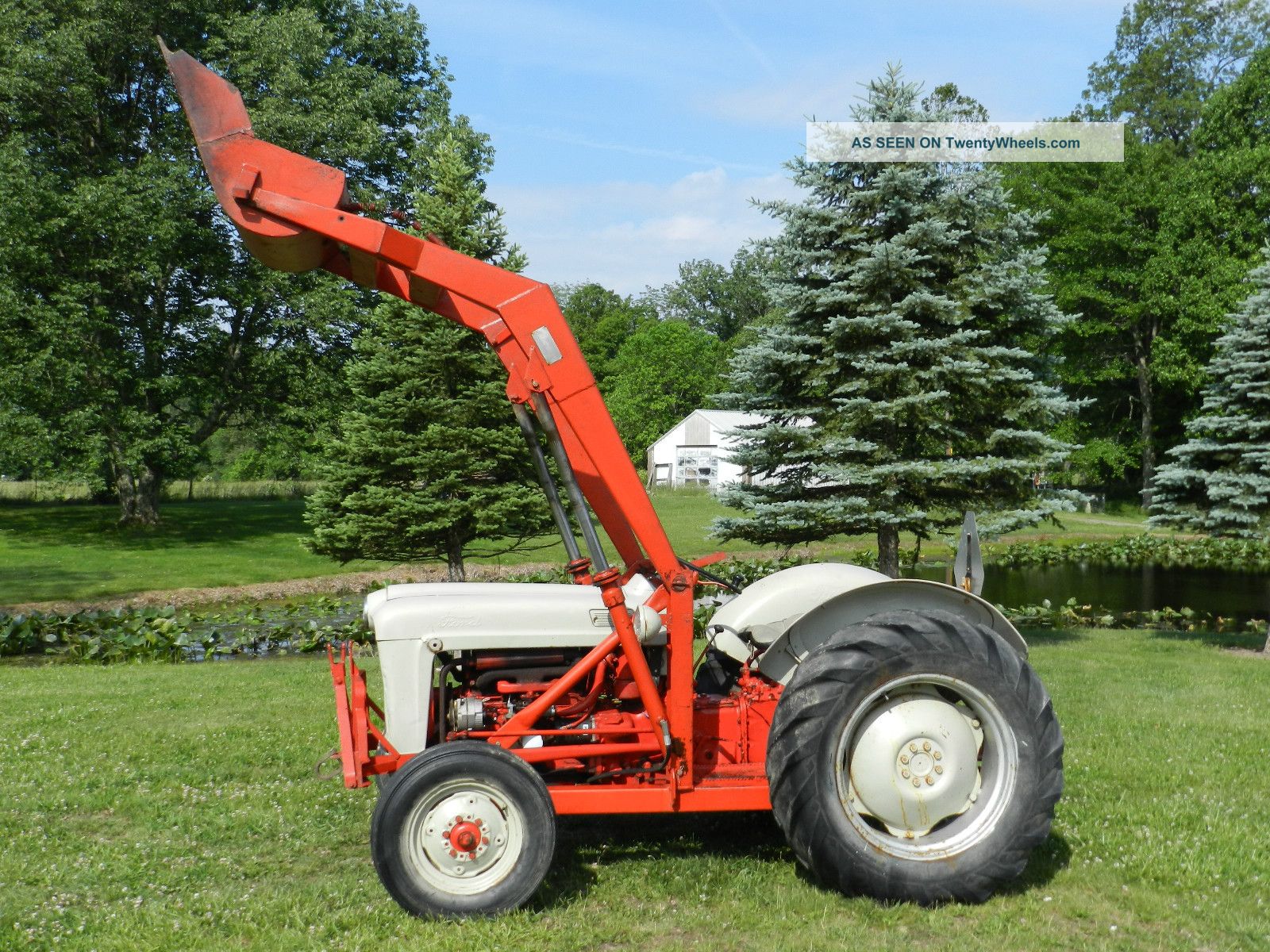 Ford 1600 tractor front end loader