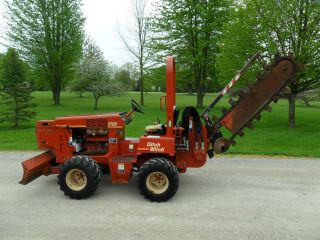 2004 Ditch Witch 3700 Trencher photo