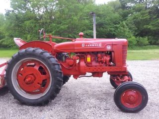 Great Shape Farmall M Live Hydraulics Wide Front And 3pt Hitch. photo