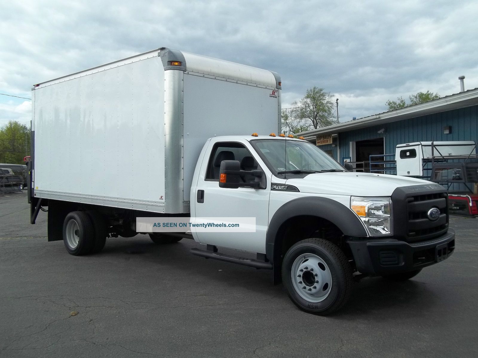 2011 Ford F - 450 Box Trucks / Cube Vans photo