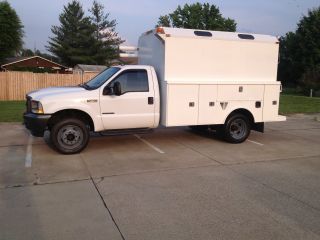 2002 Ford F 550 photo