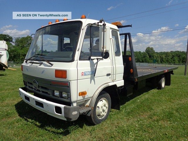 Nissan ud 1800 truck #3