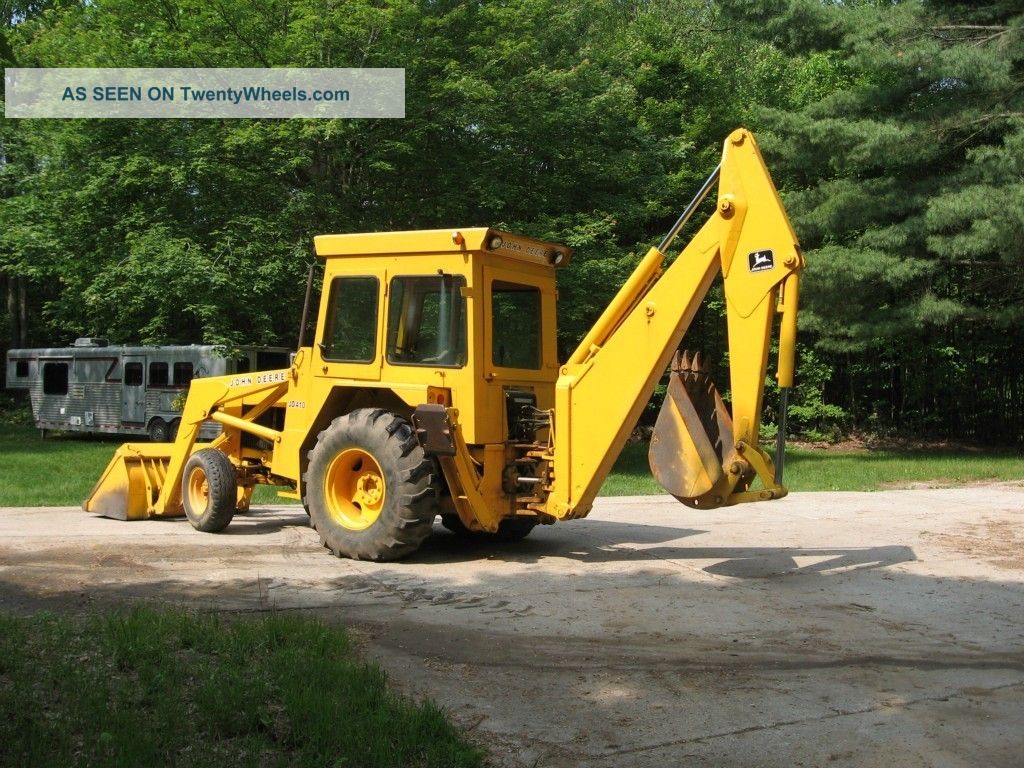 John Deere 410 Backhoe