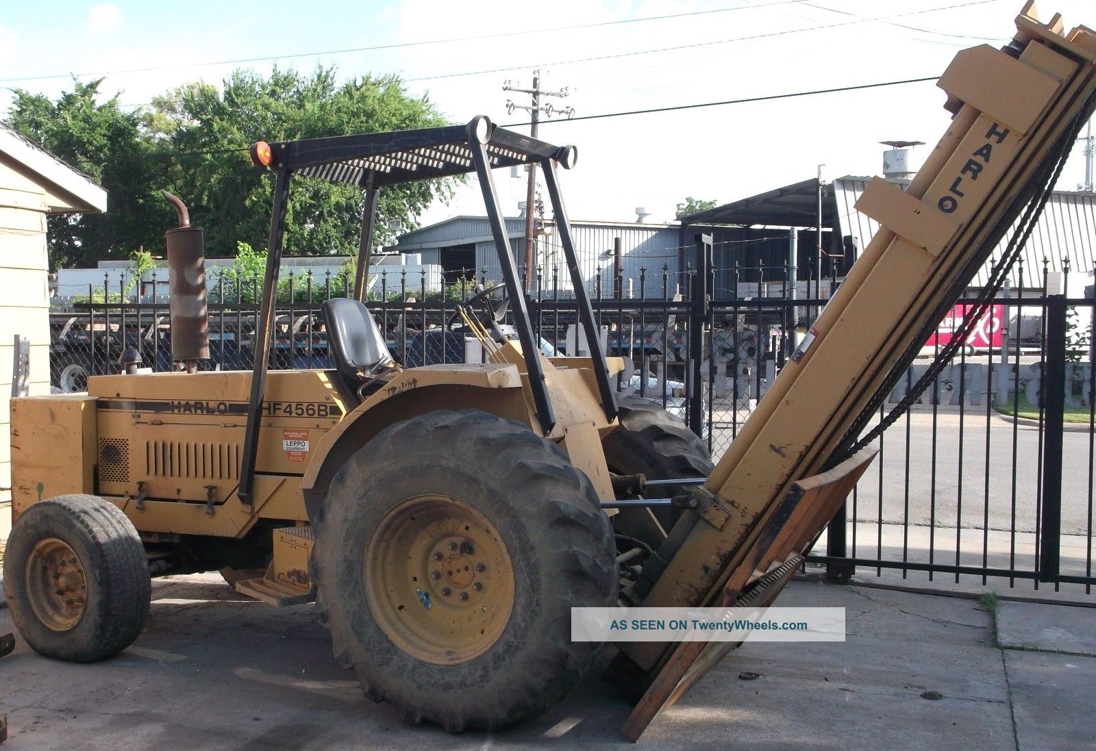 1995 Harlo Hf456b Rugged Terrain Triple Mast Forklift (2wd Diesel) $20k Forklifts photo
