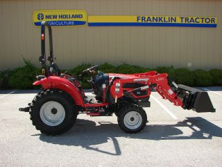 2013 Mccormick X10.  35 4wd With Loader photo