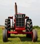 1066 International Tractor Tractors photo 4