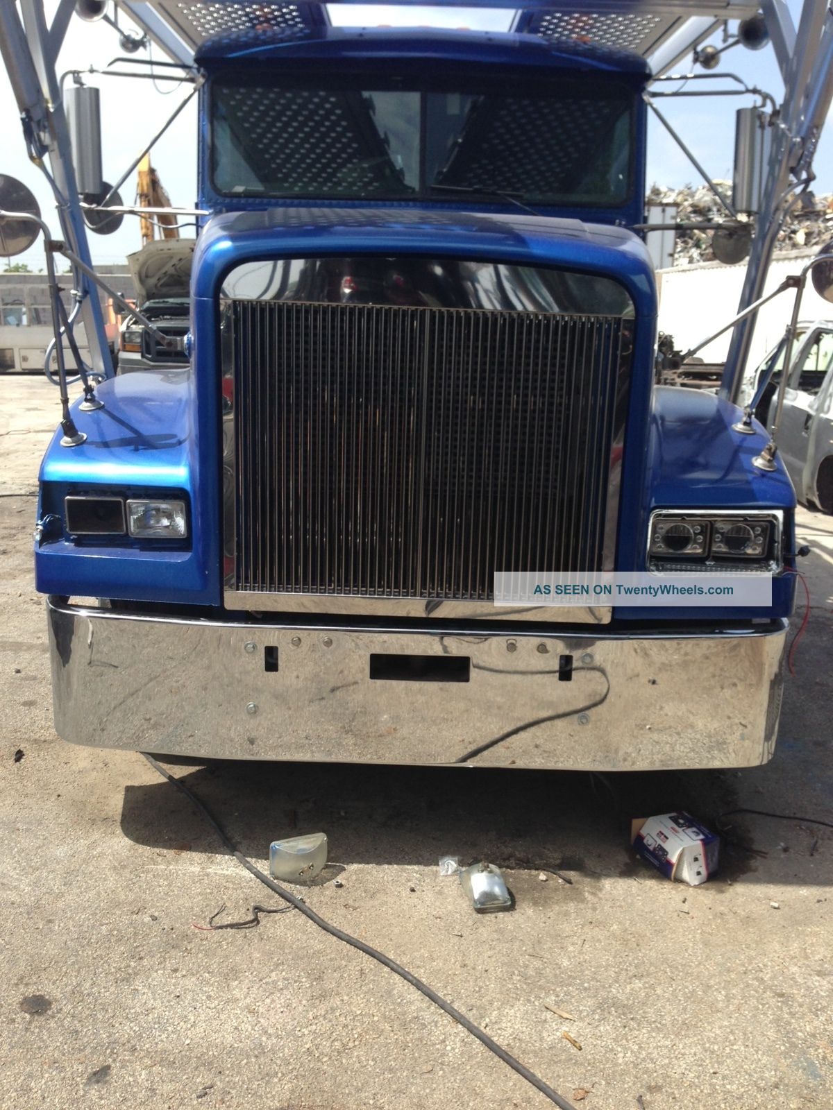 1999 Orange Blossom Easy Loader Sleeper Semi Trucks photo