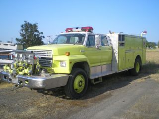 1987 Ford F8m photo