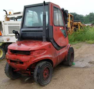 Linde 10,  000 Diesel Lift Truck With Cab photo