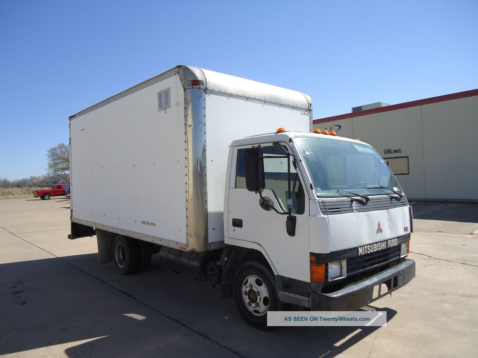 1995 Mitsubishi Fuso Other Vans photo