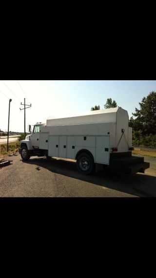 1994 Ford L 8000 photo