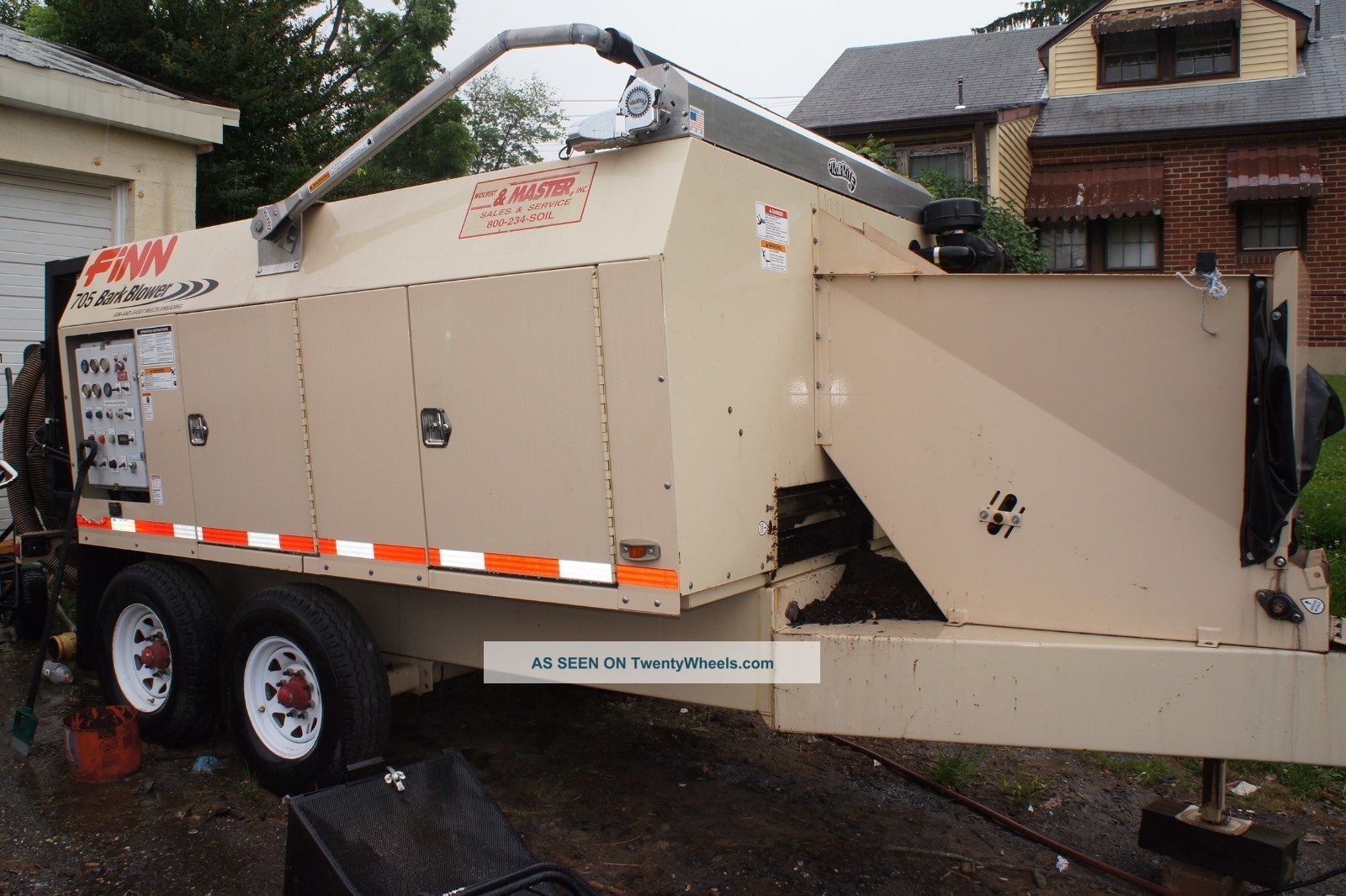 Finn 705 Bark Blower (mulch)