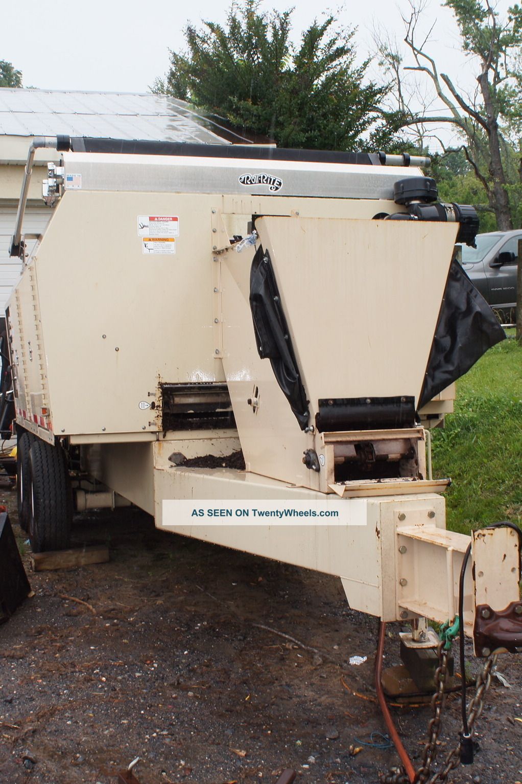 Finn 705 Bark Blower (mulch)