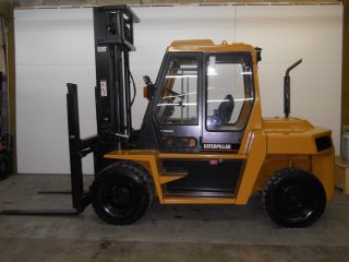 Caterpillar 15000 Lb Capacity Forklift Lift Truck Solid Rough Terrain With Cab photo