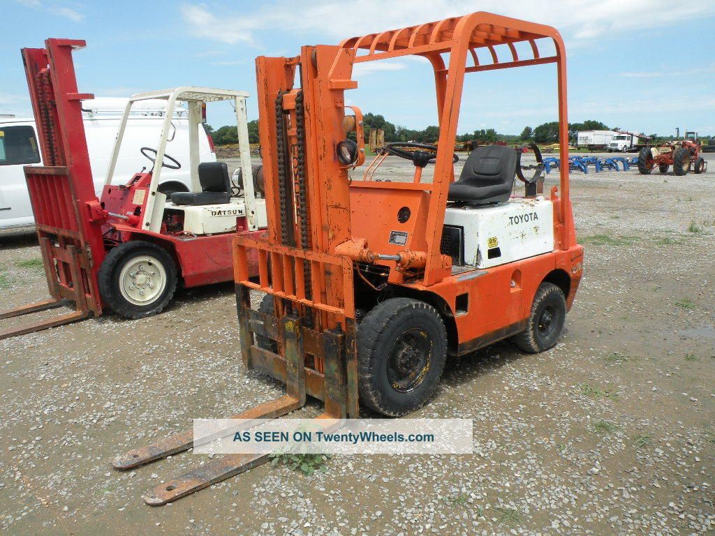 Toyota Fg25 Propane Pneumatic Tire Forklift Forklifts photo