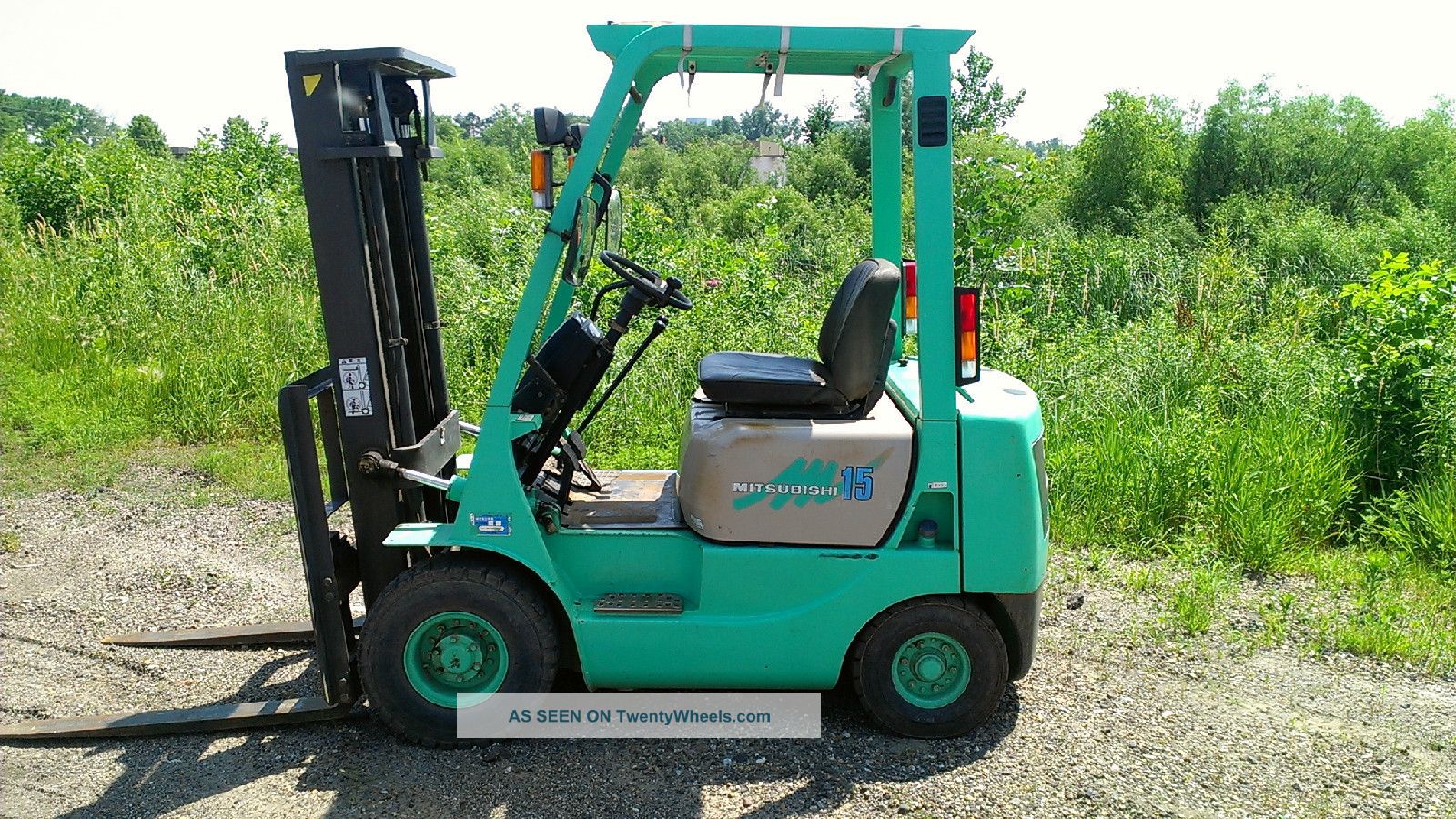 Mitsubishi 3000lb Pneumatic Tire Gas Forklift Forklifts photo