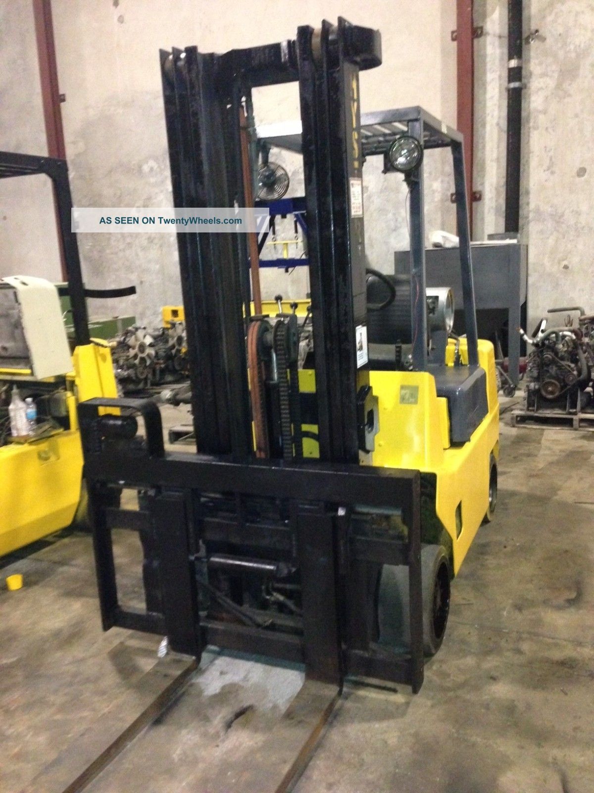 Hyster 60 Forklift 5200lbs Forklifts photo
