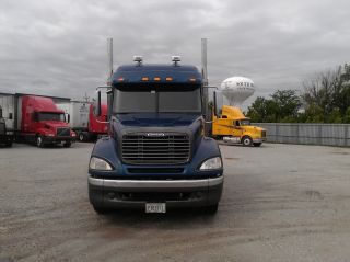 2007 Freightliner Colombia photo