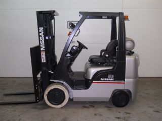 2008 Nissan 5000 Lb Capacity Lift Truck Forklift Triple Stage Mast Side Shifter photo