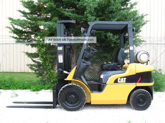 2007 Caterpillar Cat P5000 Forklift 5000lb Pneumatic Lift Truck Forklifts photo