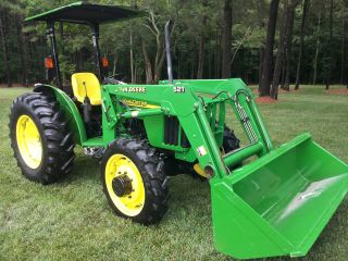 John Deere 5105 With Loader 635 Hours 2004 Year Model photo