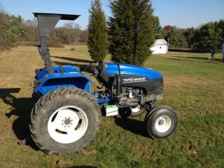 2001 Holland Ts110 Tractor 2wd photo