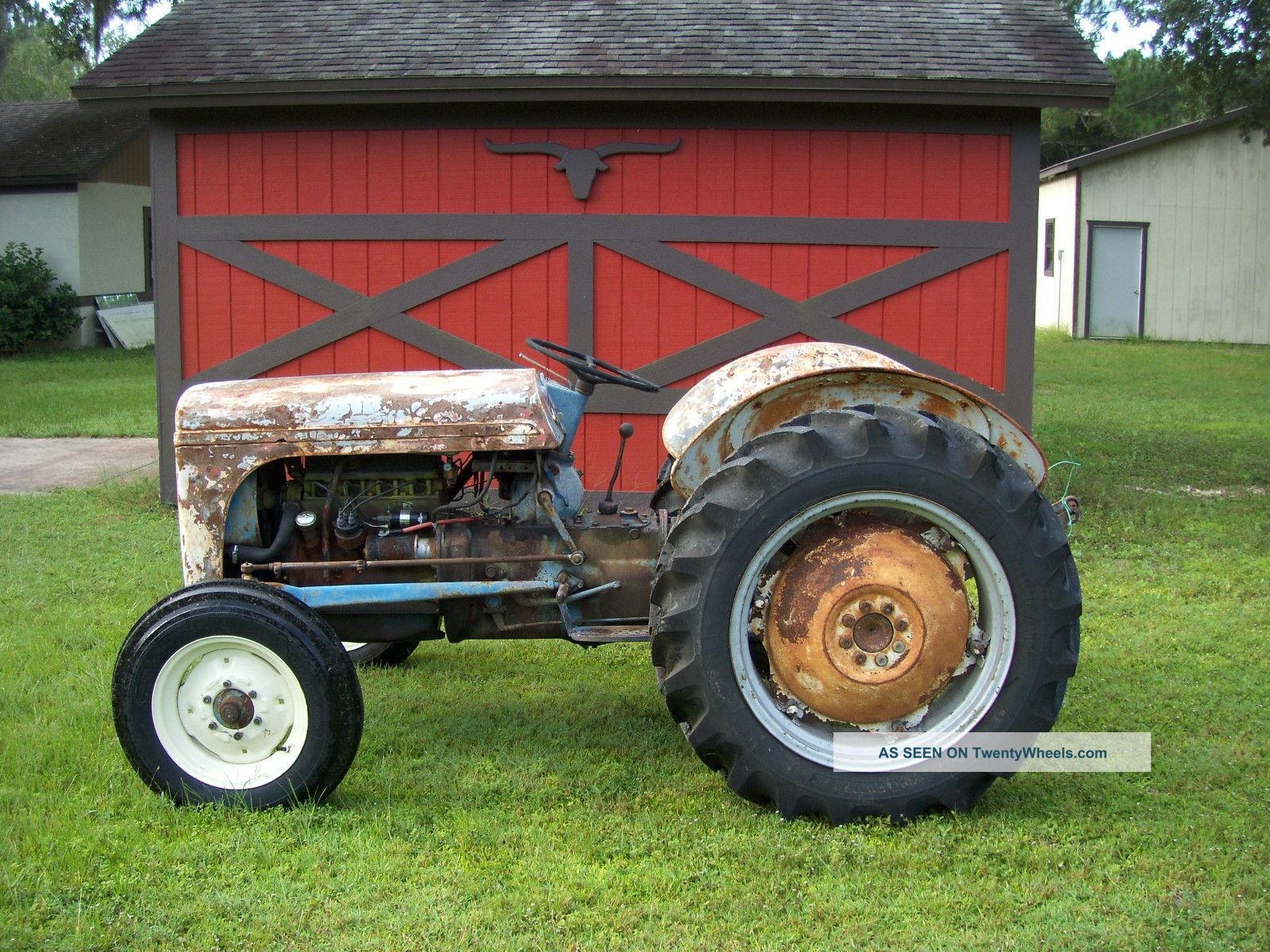 Ferguson Tractor Antique & Vintage Farm Equip photo