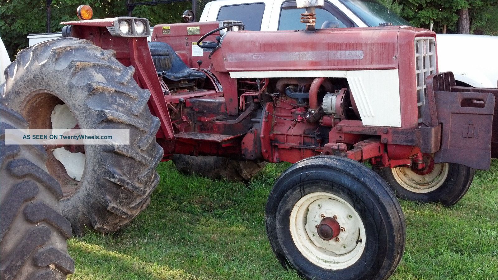 674 International Tractor Tractors photo