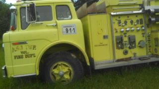 1975 Ford F750 photo