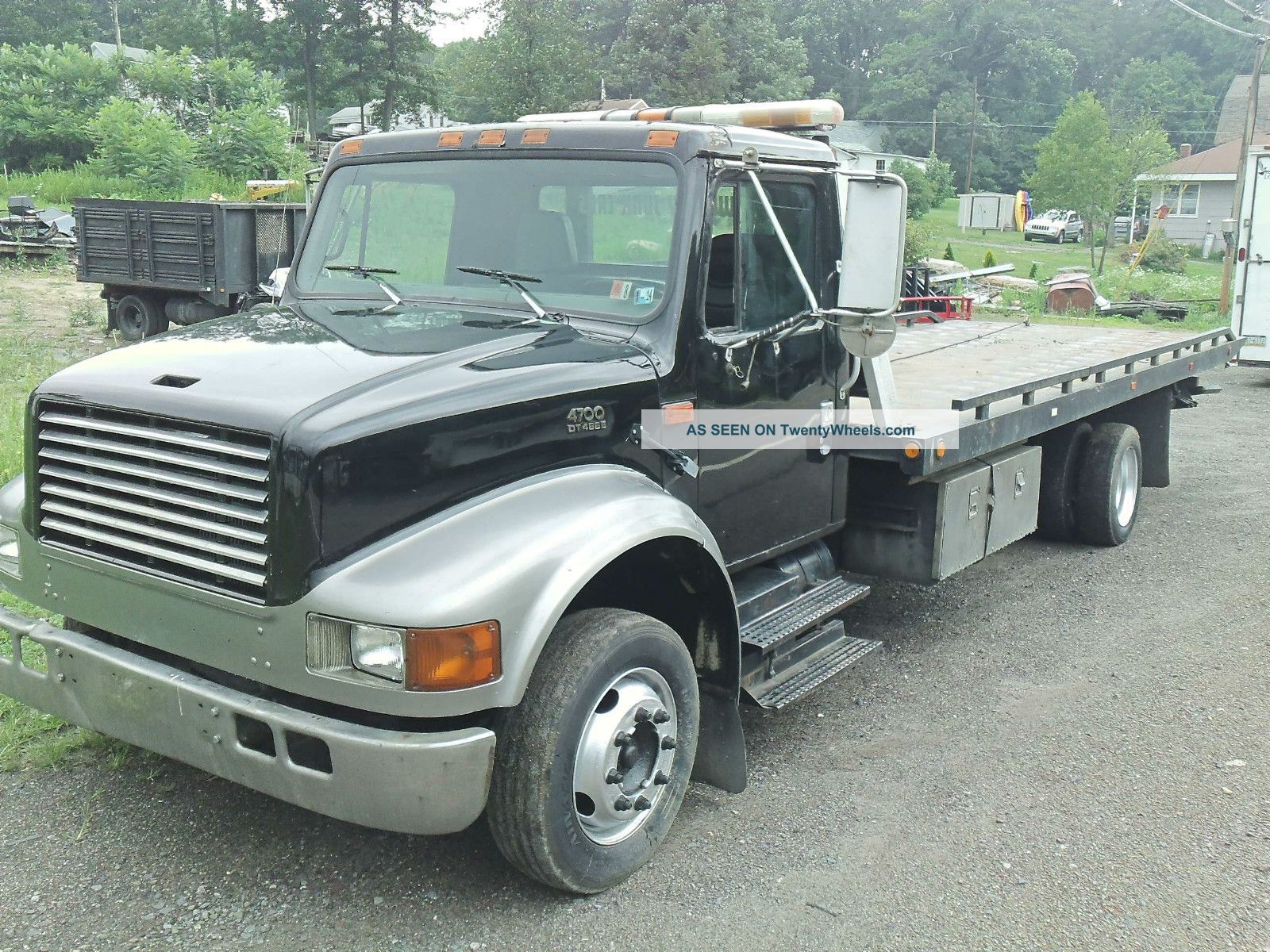 2002 International 4700 Dt466 - E