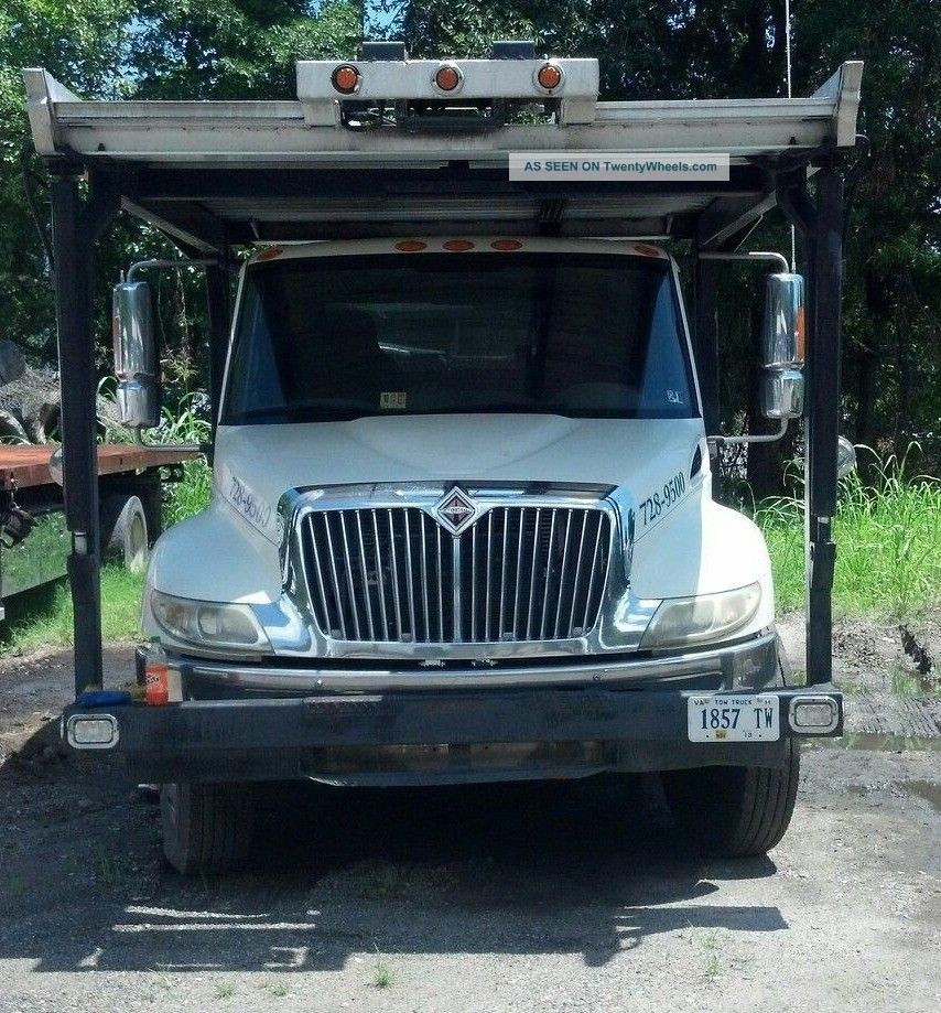 2003 International 4300 Flatbeds & Rollbacks photo