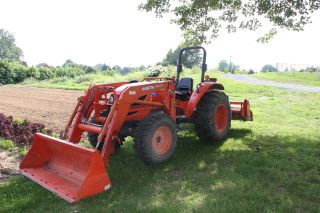 Kubota Tractor 5640 Su 4x4 With Attachments,  Tiller,  Seeder,  Fel,  Planter,  Deere photo