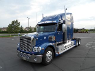 2007 Freightliner Coronado photo