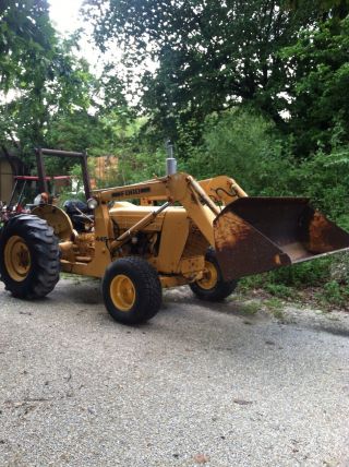 Ford 445a Tractor With Loader photo