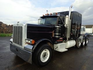 1995 Peterbilt 379 Tri Axle Heavy Hauler Lowboy Truck photo