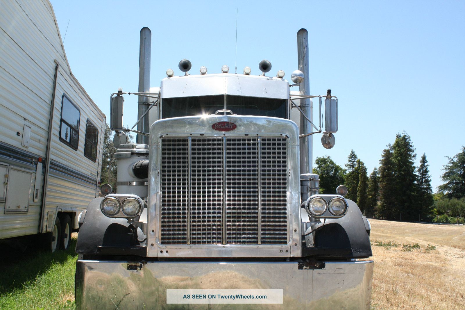 1984 Peterbilt 359 Sleeper Semi Trucks photo