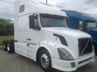 2008 Volvo Vnl670 photo