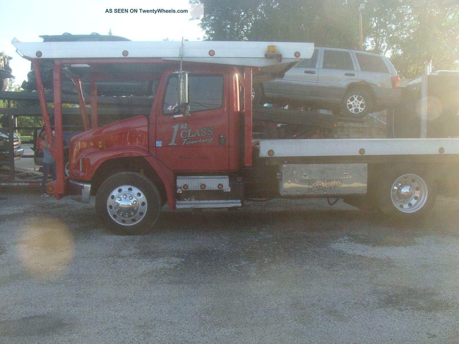 2001 Freightliner Fl70 Flatbeds & Rollbacks photo