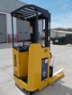 04 ' Yale Nr040ae Stand Up Reach Truck Narrow Aisle Forktruck Fork Forklift Hilo Forklifts photo 2