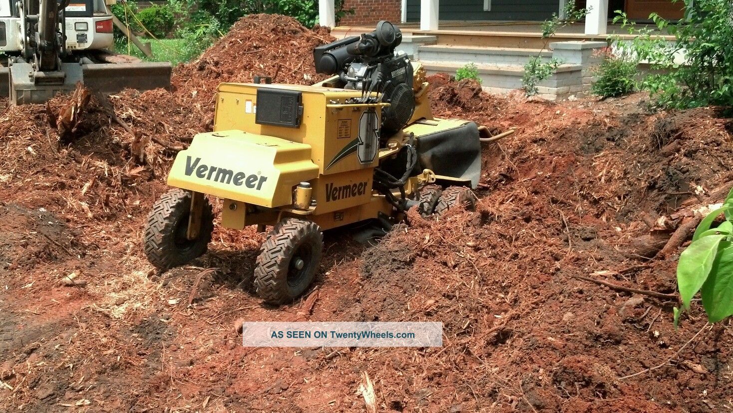 Vermeer Sc - 352 Stump Grinder / Stump Cutter.  In Great Shape Wood Chippers & Stump Grinders photo