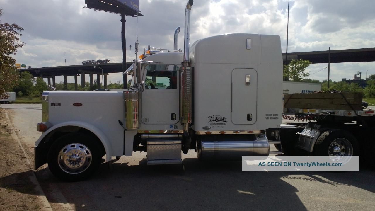 2006 Peterbilt 379 Exhd Sleeper Semi Trucks photo