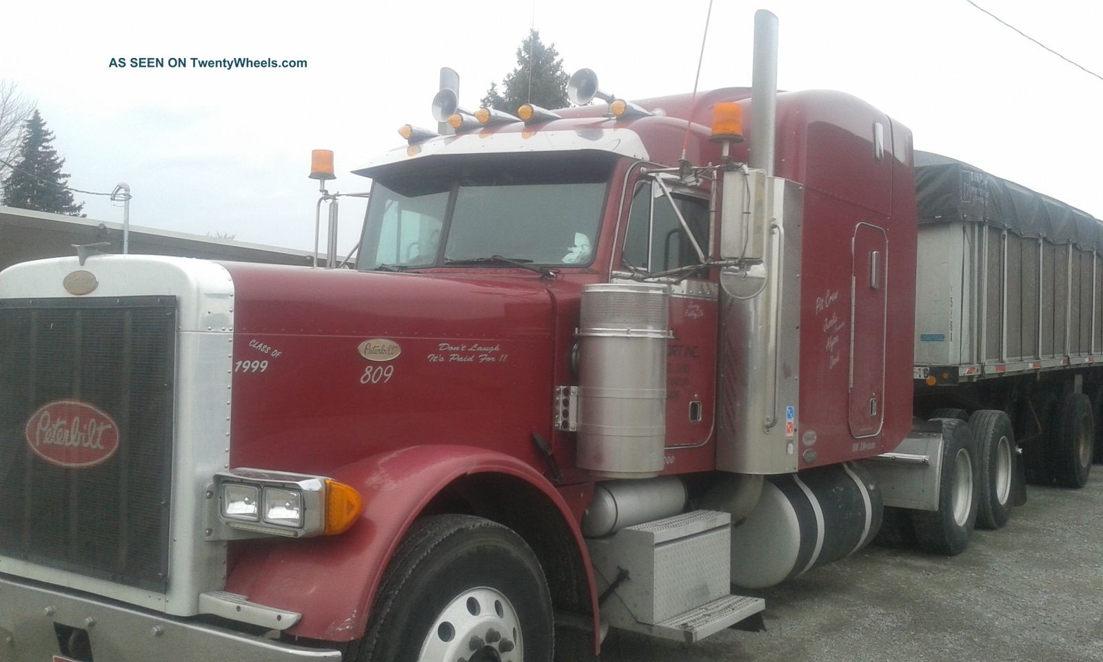 1999 Peterbilt 379 Sleeper Semi Trucks photo
